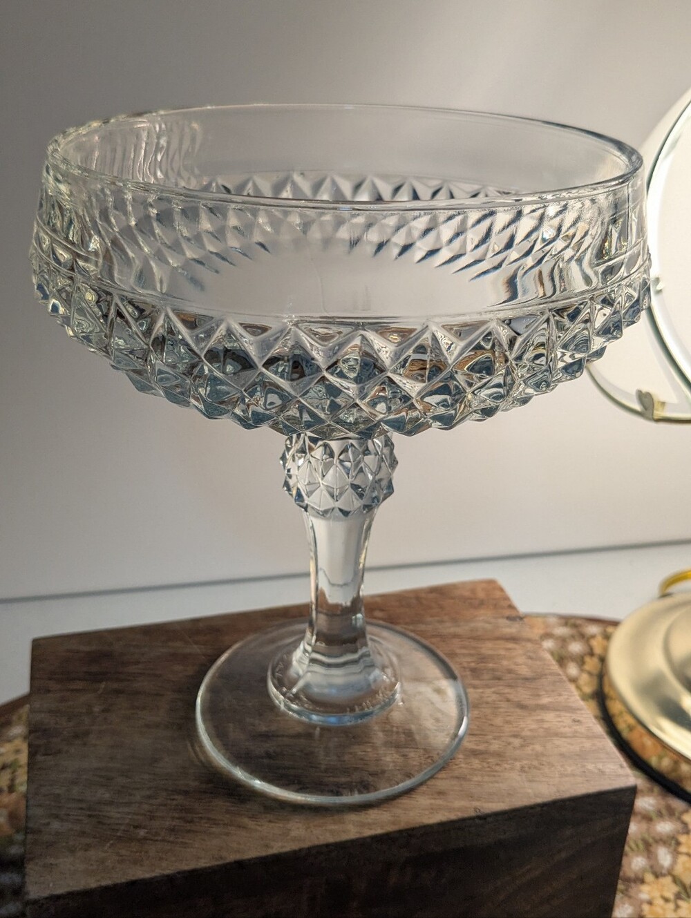 Vintage 1960s Indiana Glass Pedestal Compote/ Candy Dish, Diamond Point Pattern - Picture 3 of 12